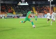 Alanyaspor ile Antalyaspor arasındaki maç ilk yarıda golsüz beraberlikle sonuçlandı