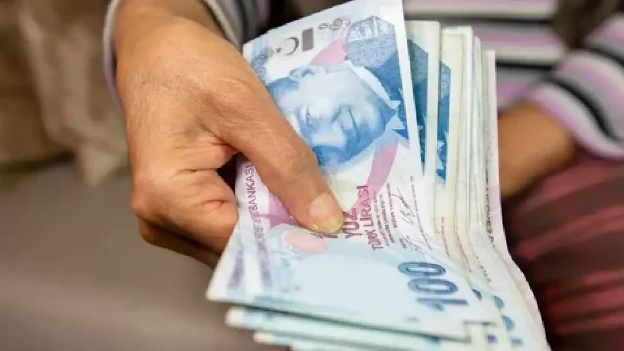 Emeklilere özel fırsatlar: Nisan ayında bankalardan cazip promosyonlar 3