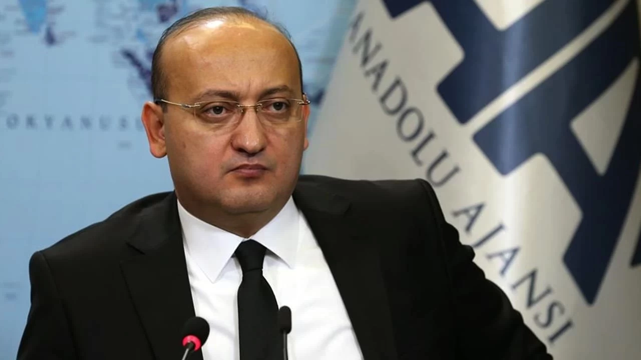 Yalçın Akdoğan kimdir?