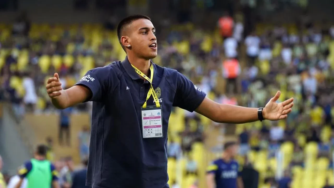 Fenerbahçe Kalecisi İrfan Can Eğribiyat Baba Oldu