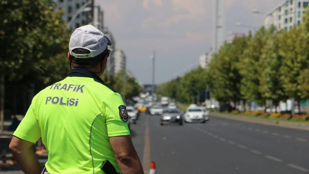 Sakarya Sapanca Trafik Kazasında Baba Hayatını Kaybetti! Oğlu Ağır Yaralandı