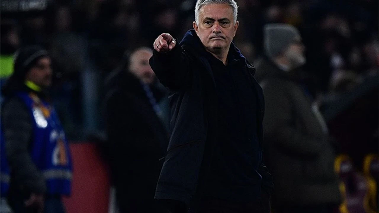 Jose Mourinho, Fenerbahçeli Yıldızın Peşinde