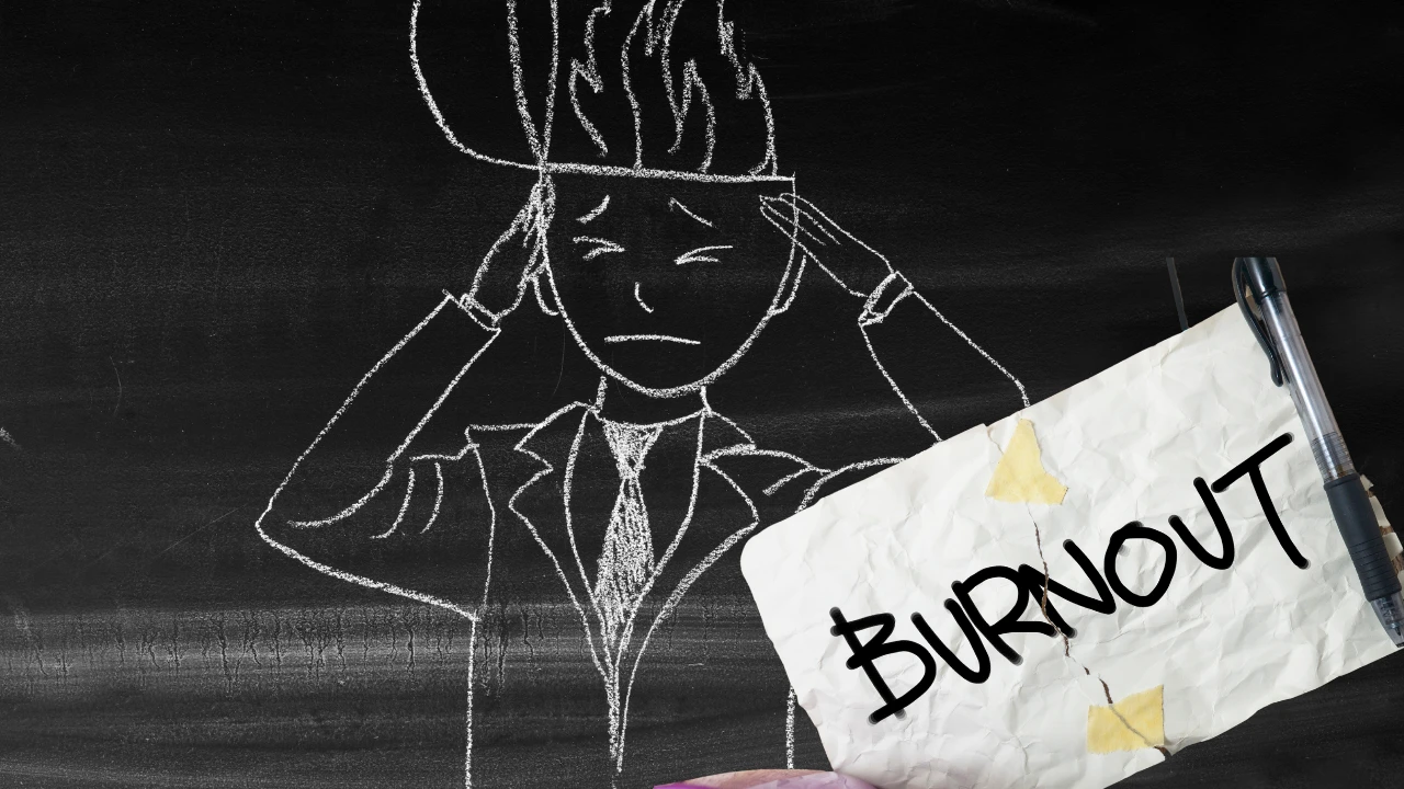 Tükenmişlik Sendromuyla Nasıl Başa Çıkılır? Ruh Halini İyileştirecek Öneriler