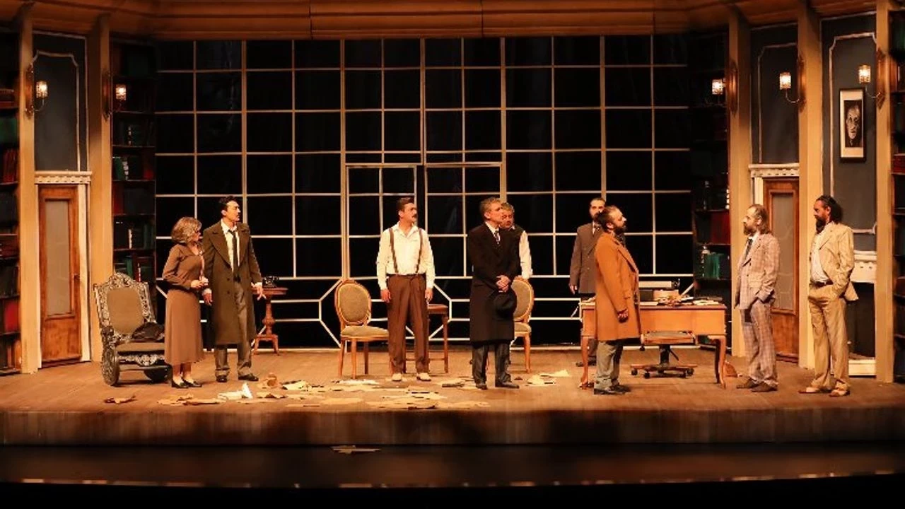 İBB Şehir Tiyatroları Üç Oyunla Lefkoşa'da