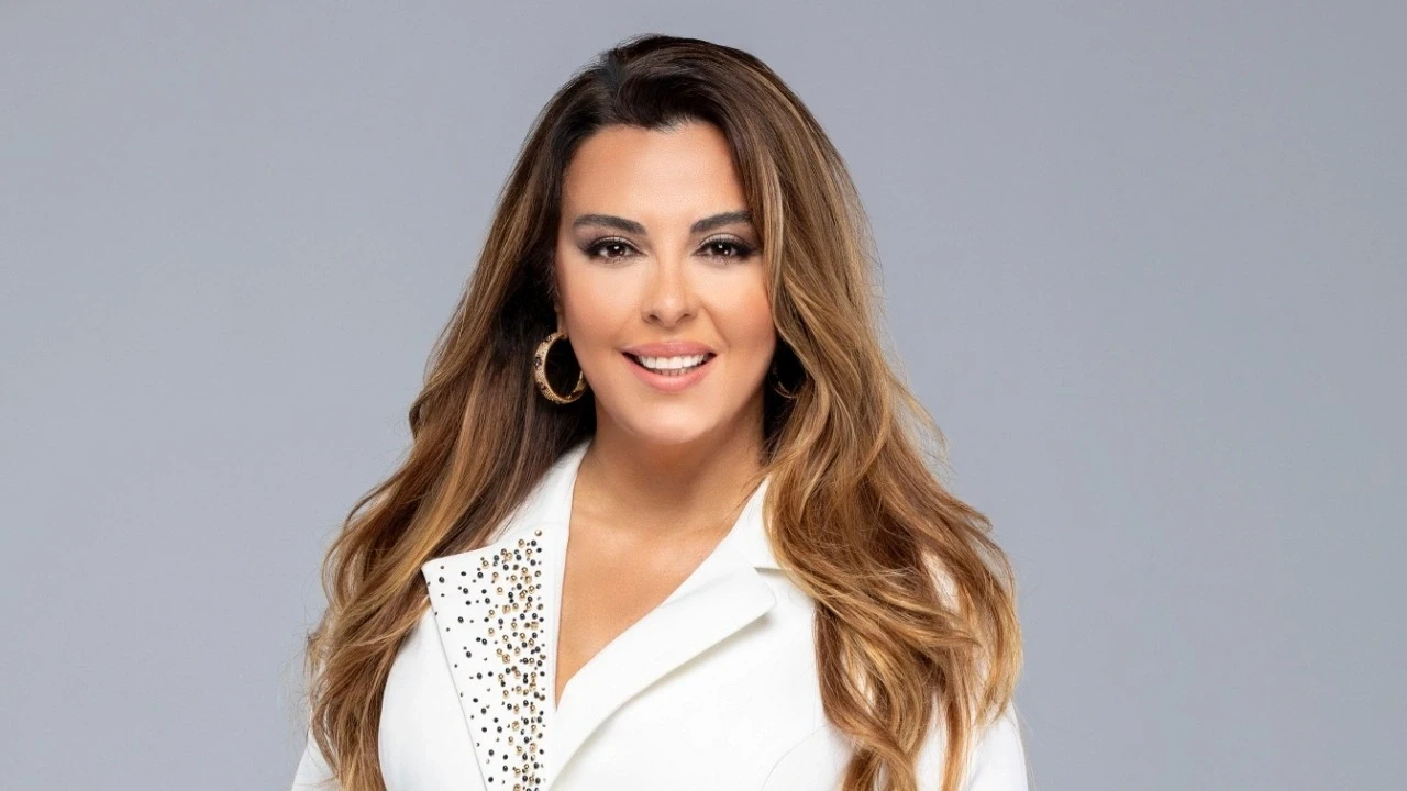 Aslı Hünel Kimdir? Müzik Kariyeri ve Televizyon Başarıları