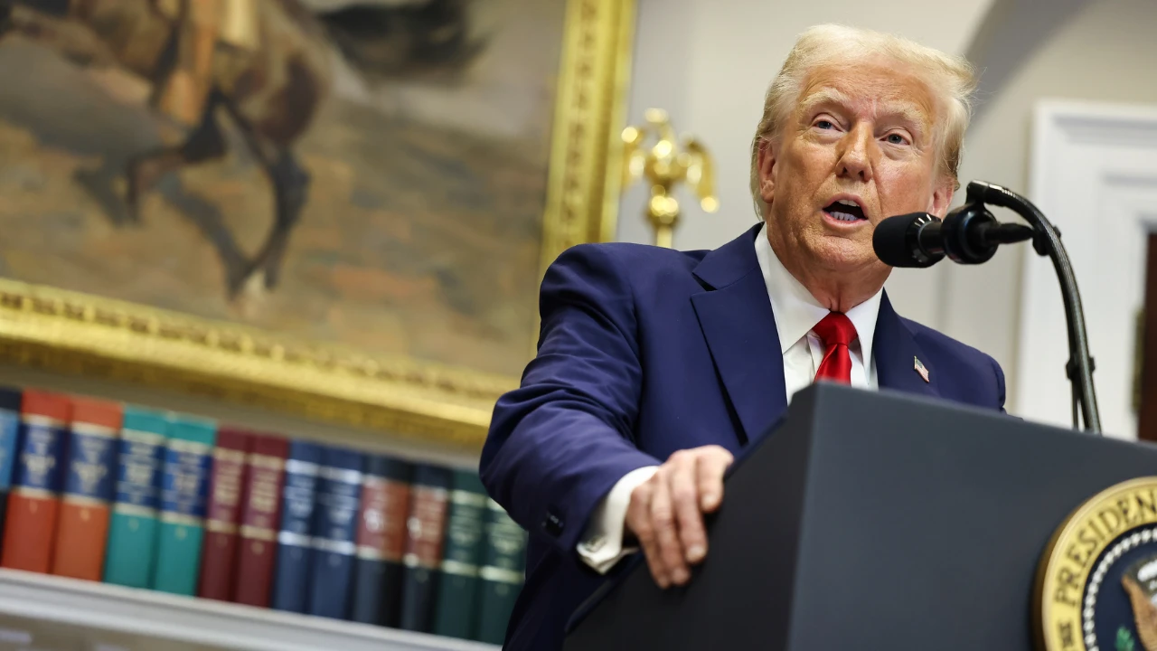 Trump, Putin'in müzakereyi reddetmesi durumunda Rusya'ya ek yaptırım uygulanabileceğini açıkladı