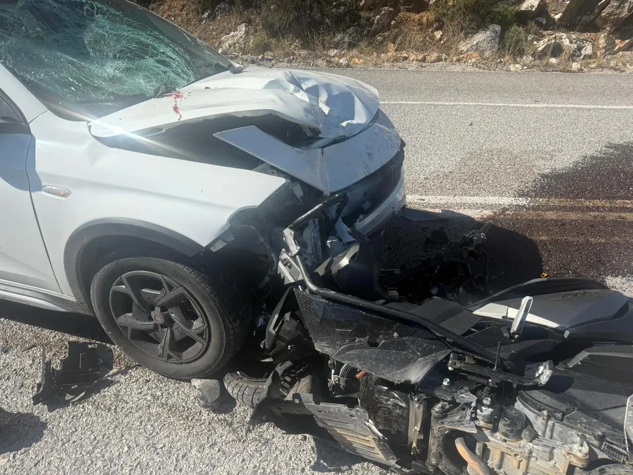 Muğla Seydikemer’de otomobil ile motosiklet kazasında sürücü hayatını kaybetti