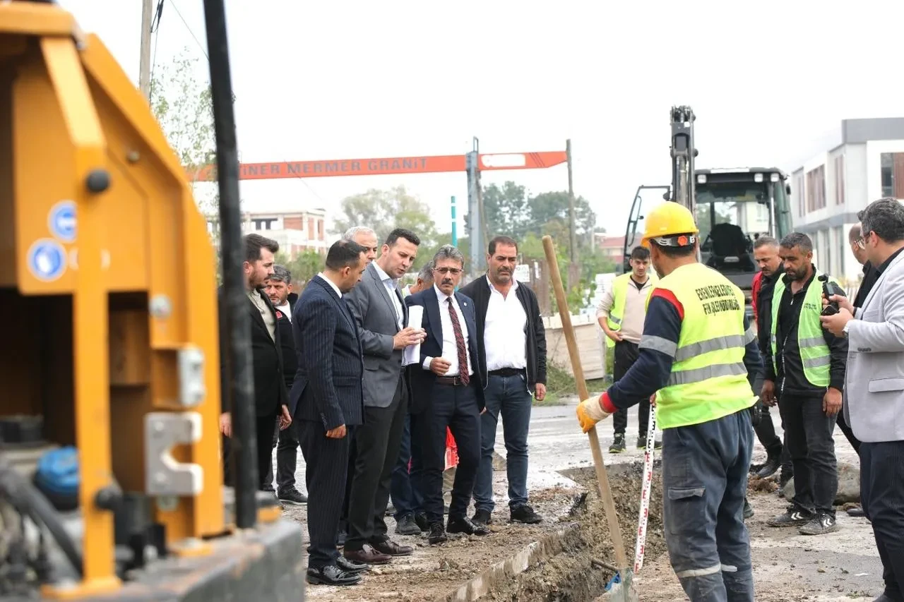 Erenler Belediyesi Yeşiltepe Mahallesi’nde 12 sokak yenileniyor