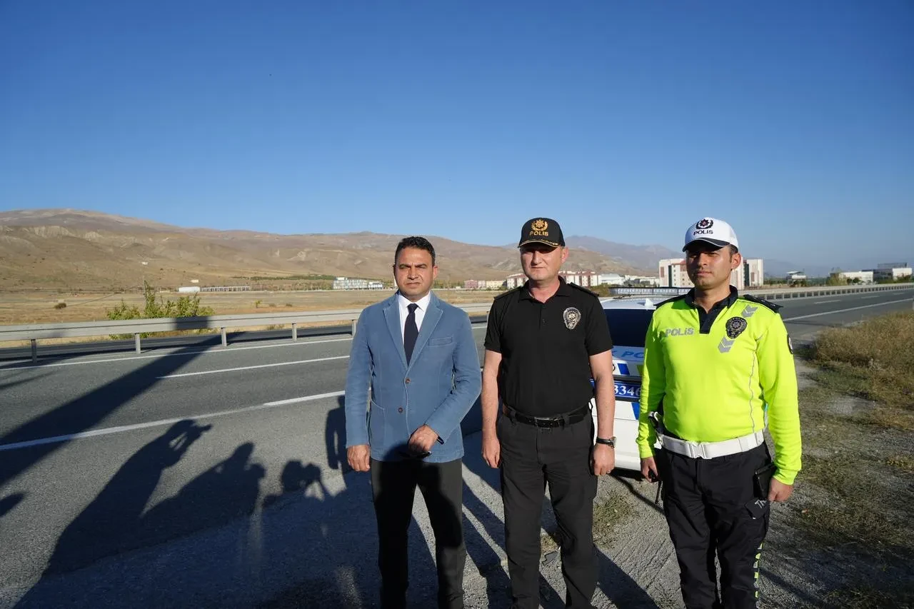 Erzincan’da çelik bariyerler ölümlü kazaları önledi