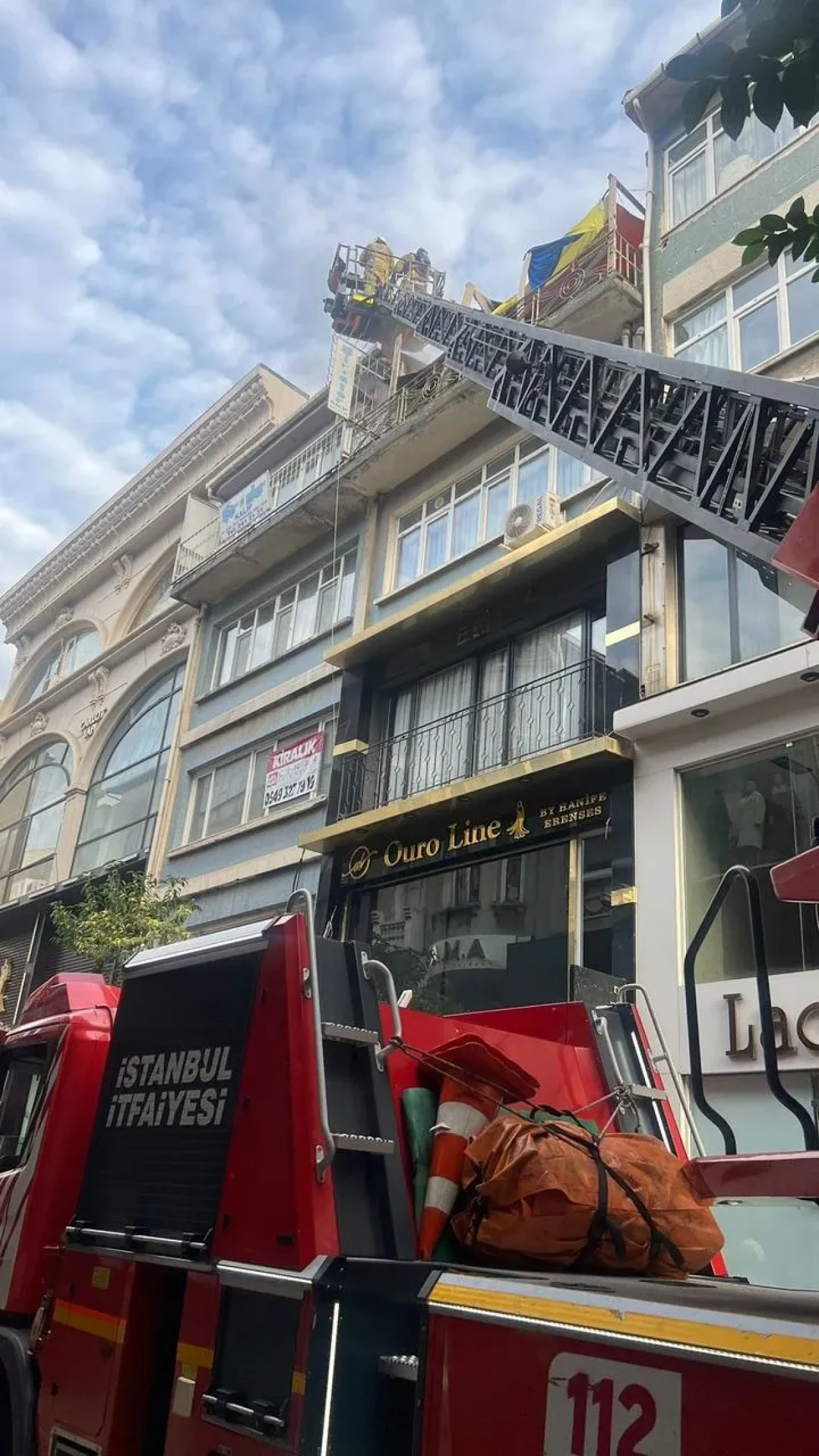 Şişli'de 4 katlı binada çıkan yangında Şenol Gün hayatını kaybetti