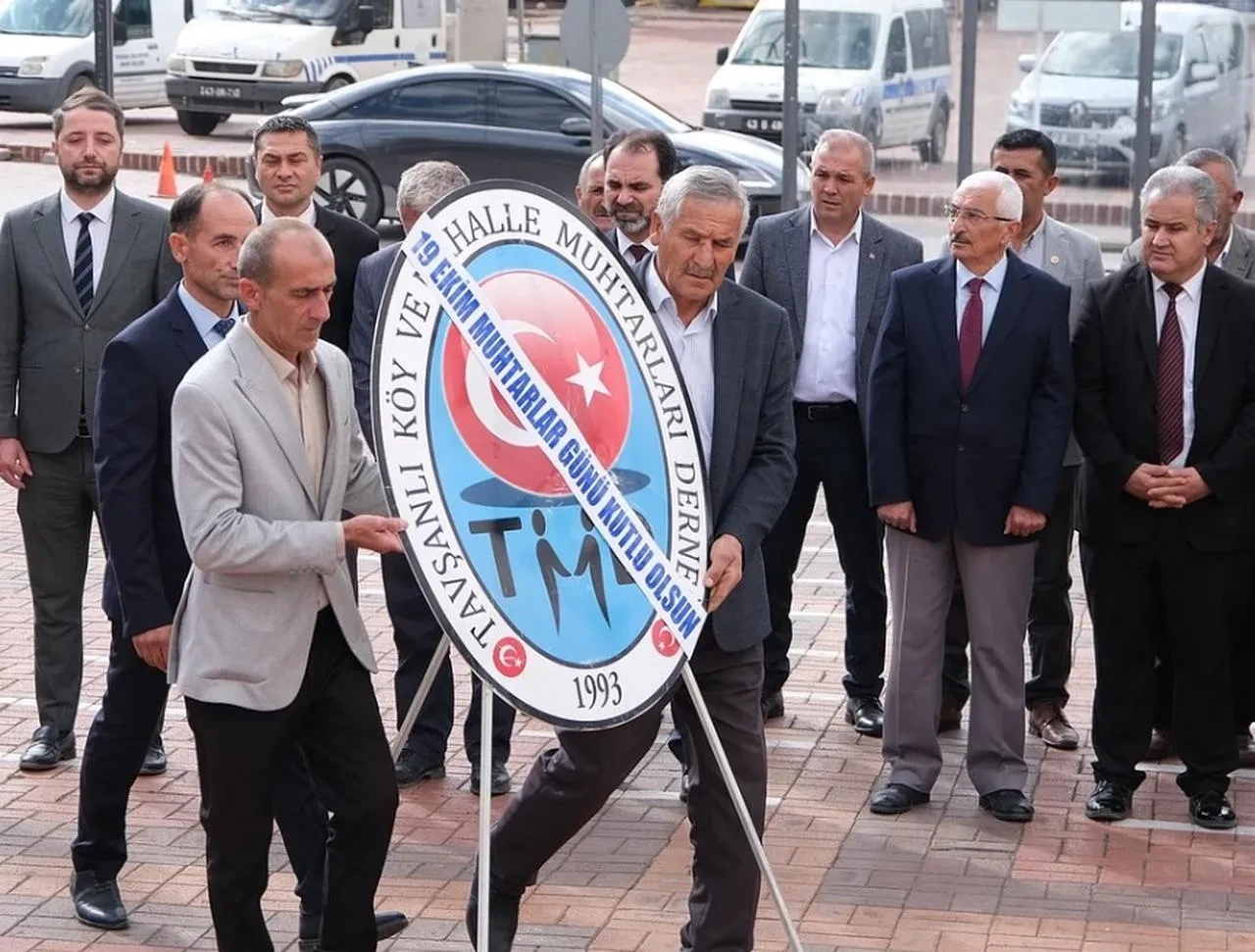 Kütahya Tavşanlı'da Muhtarlar Günü törenle kutlandı