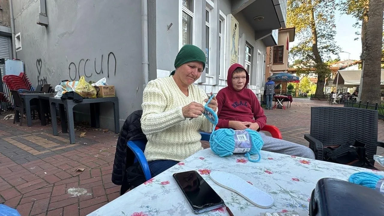 Serpil Kaya Çaycuma’da oğlu için el emeğiyle akülü araç alıyor