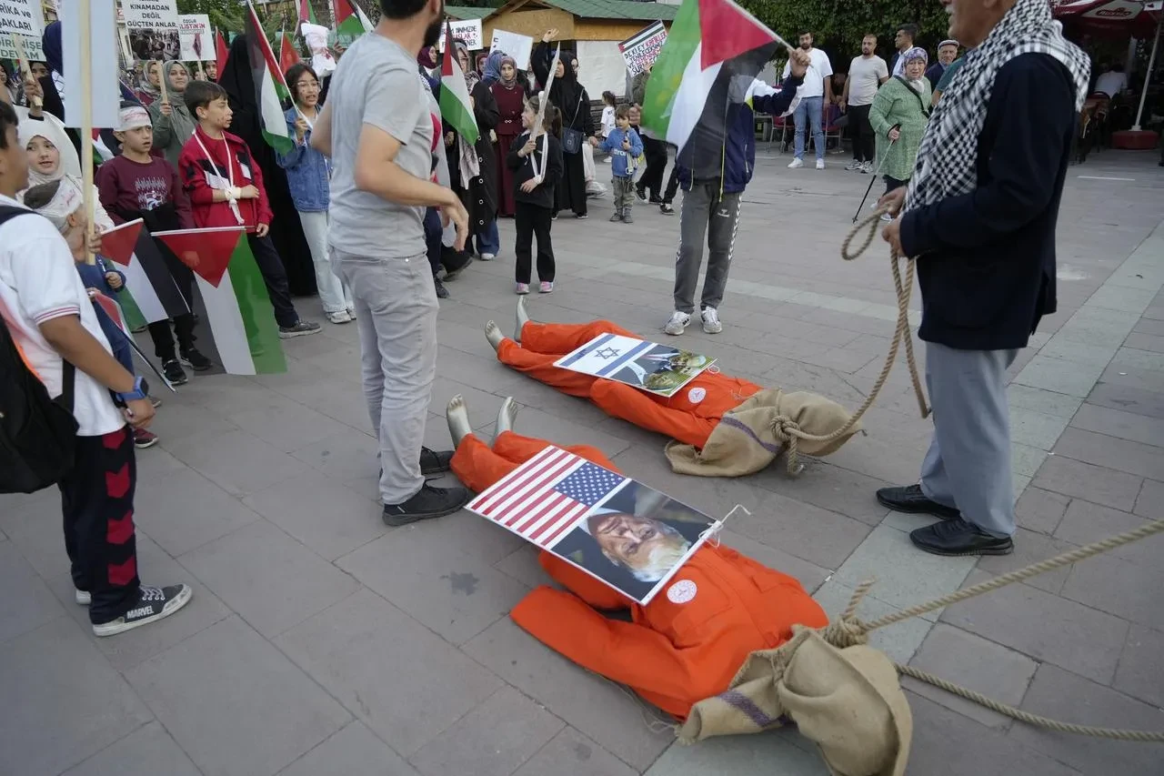 Gümüşhane'de Gazze'ye destek için yürüyüş düzenlendi