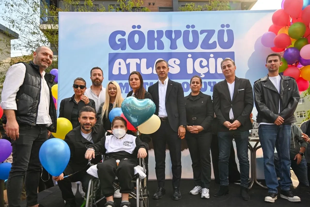 Atlas için Beşiktaş Belediyesi balon uçurma şenliği düzenledi