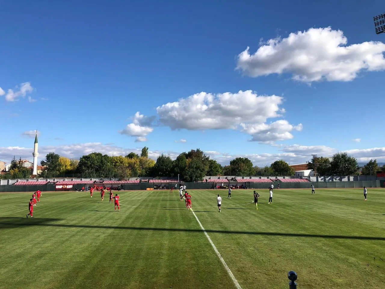 TKI Tavşanlı Linyitspor ile Gemlikspor Ada Stadı'nda 2-2 berabere kaldı