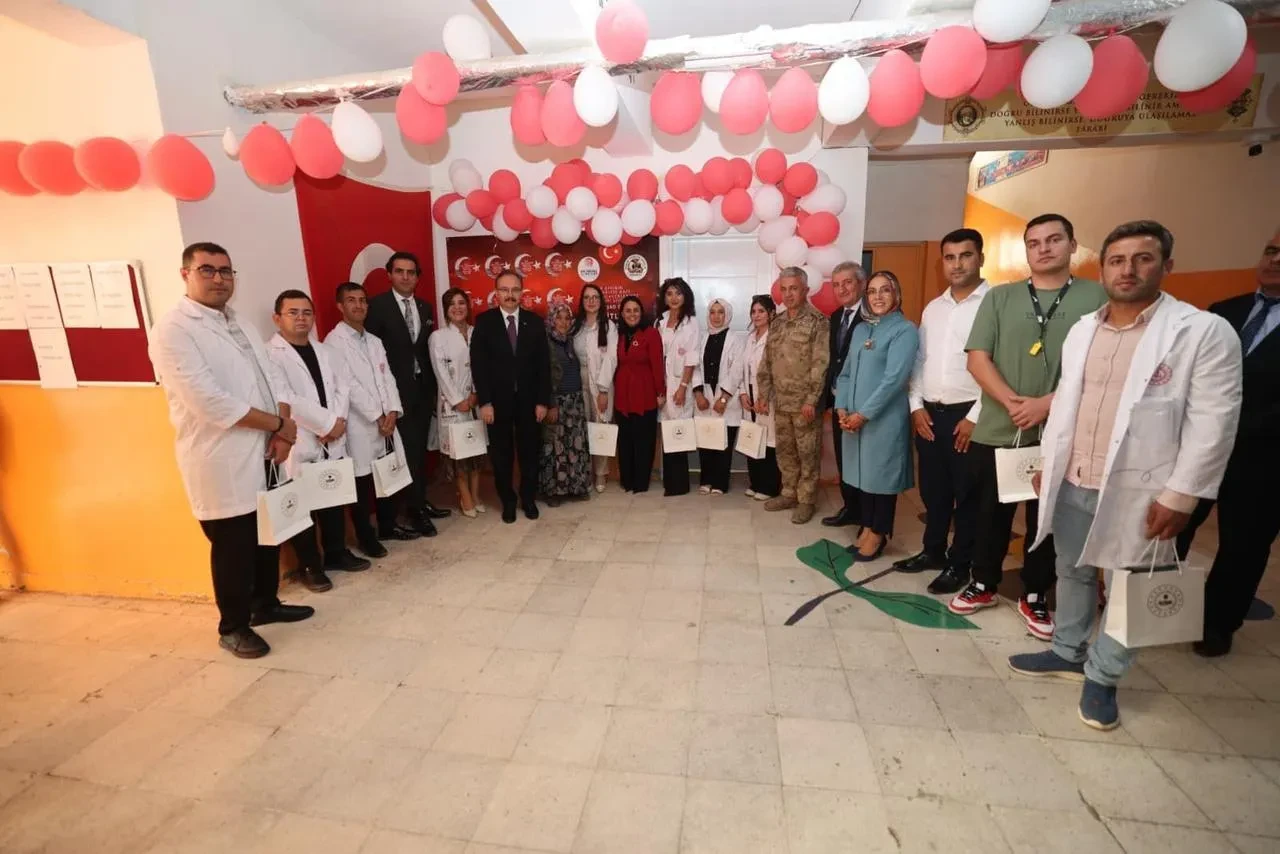 Siirt’in Dağdöşü Köyü’nde Şehitler Kütüphanesi törenle hizmete açıldı