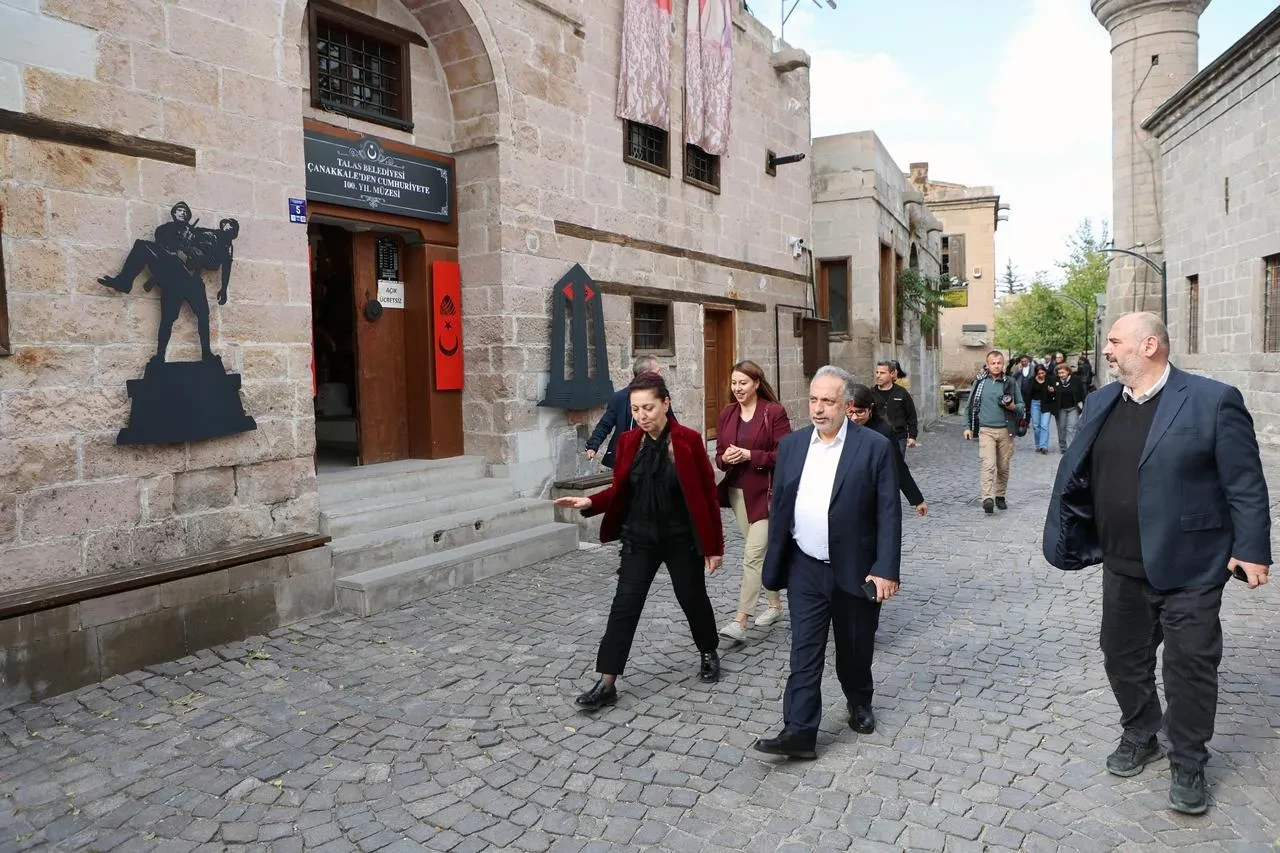 Talas Belediyesi müzik kurslarıyla toplumsal barışa katkı sağlıyor