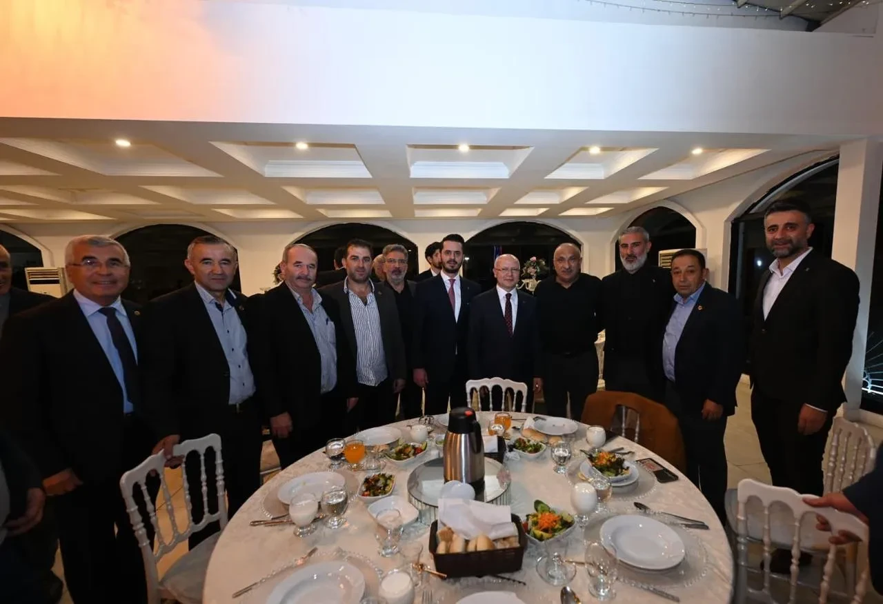 Ak Parti Bursa İl Başkanı Gürkan muhtarlarla buluştu