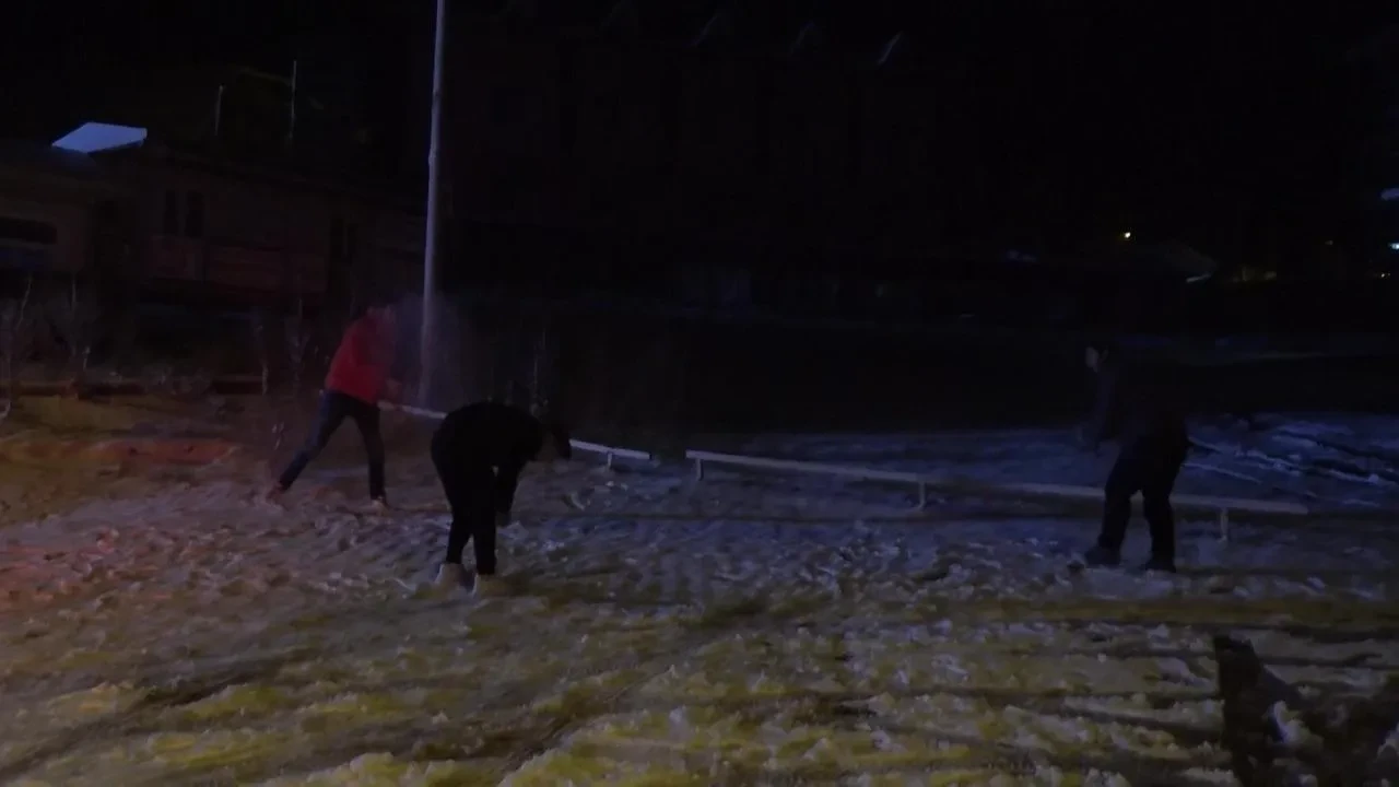 Bursa'da kar yağışı uludağ'ı beyaza bürüdü