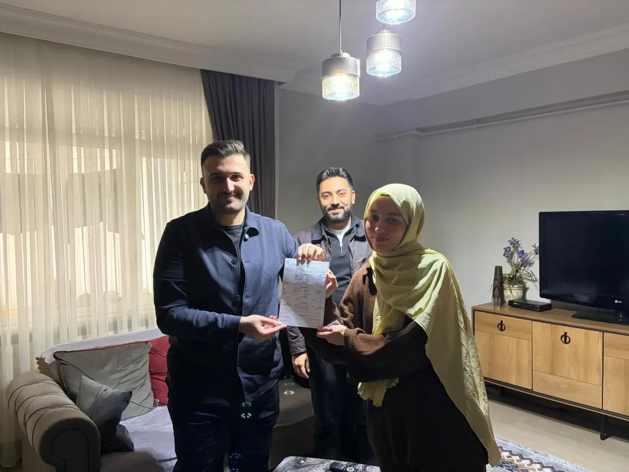 AK Parti İstanbul Gençlik Kolları 10 bin 736 haneyi ziyaret etti