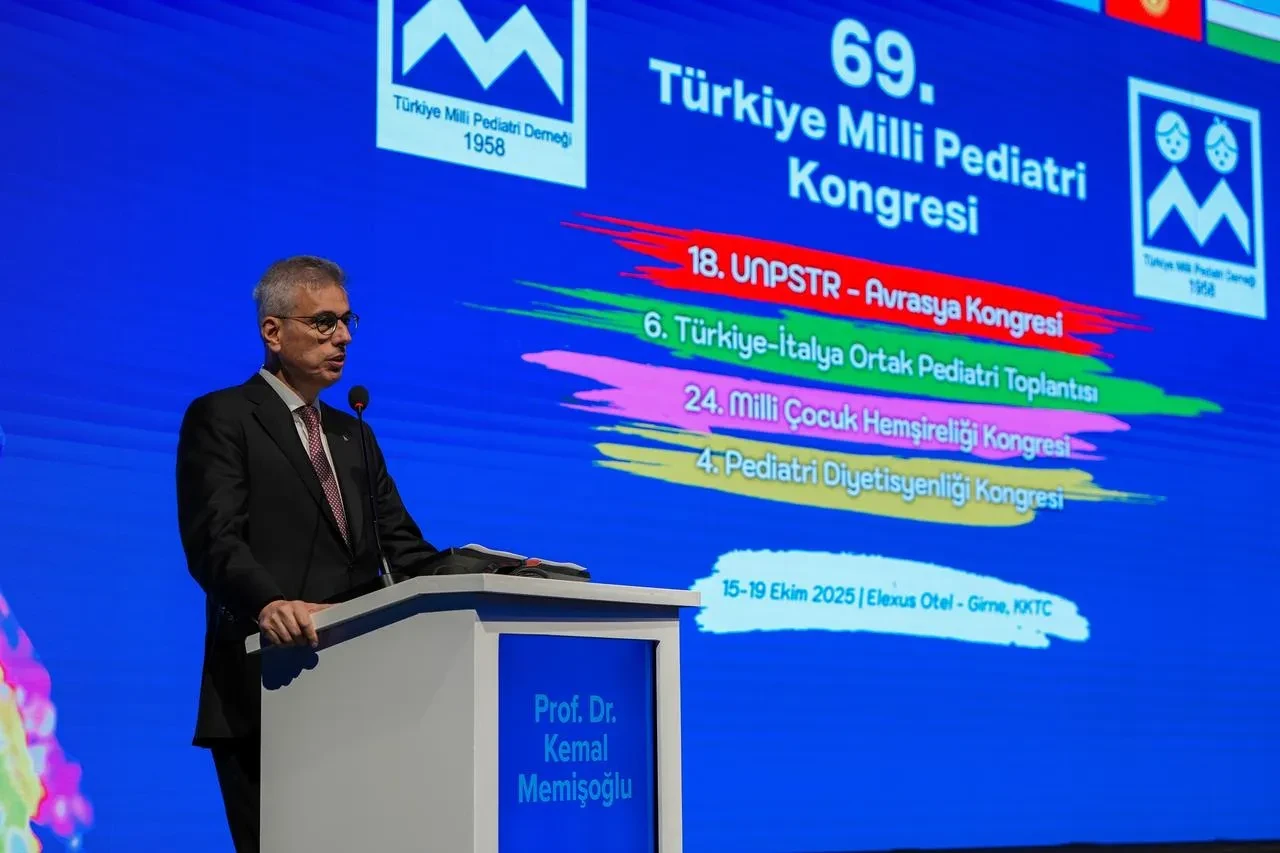 Sağlık bakanı memişoğlu kktc’de pediatri kongresi’nde konuştu