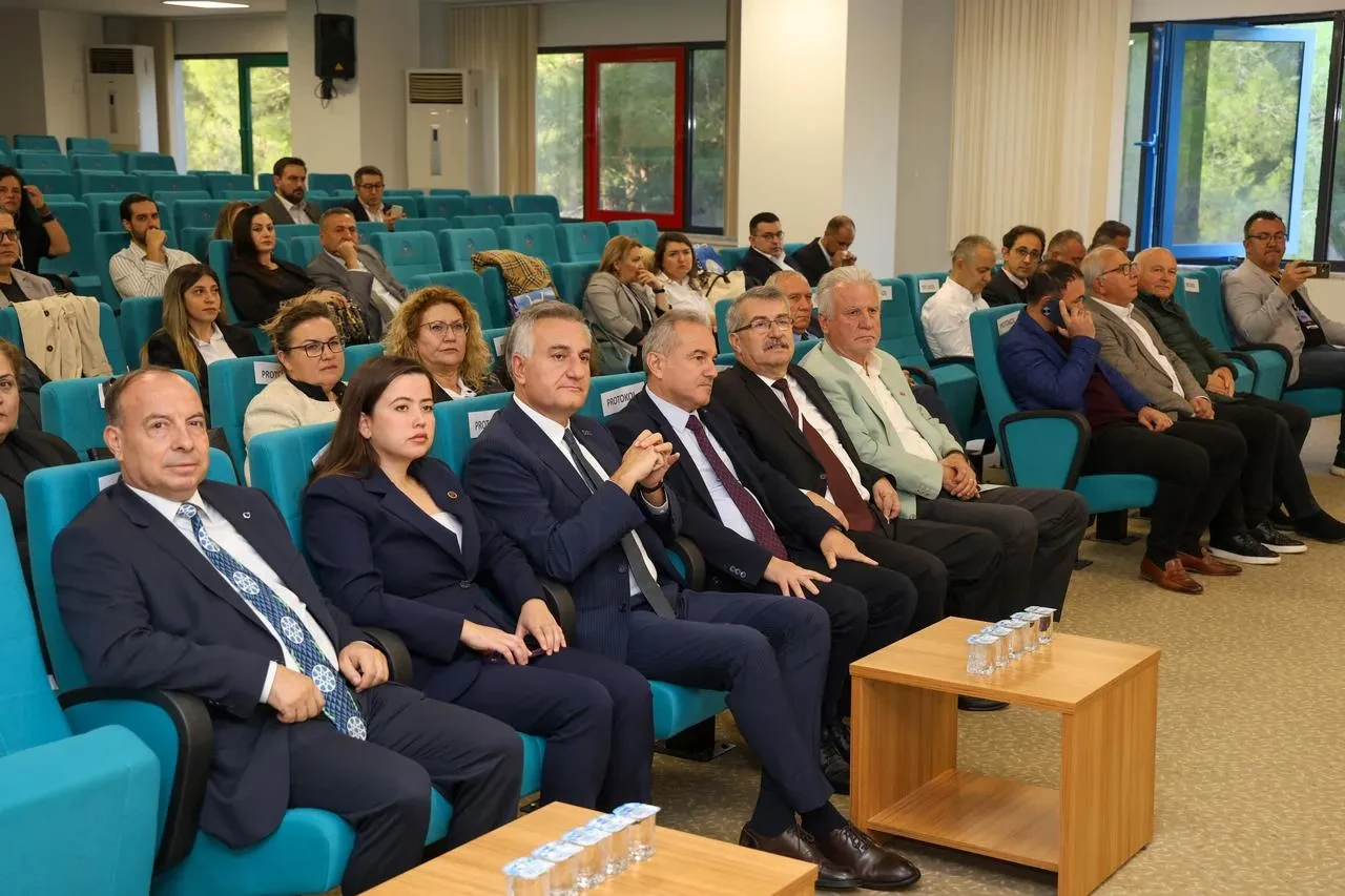 Bursa Uludağ Üniversitesi’nde Balkanlara Bakış Sempozyumu Düzenlendi