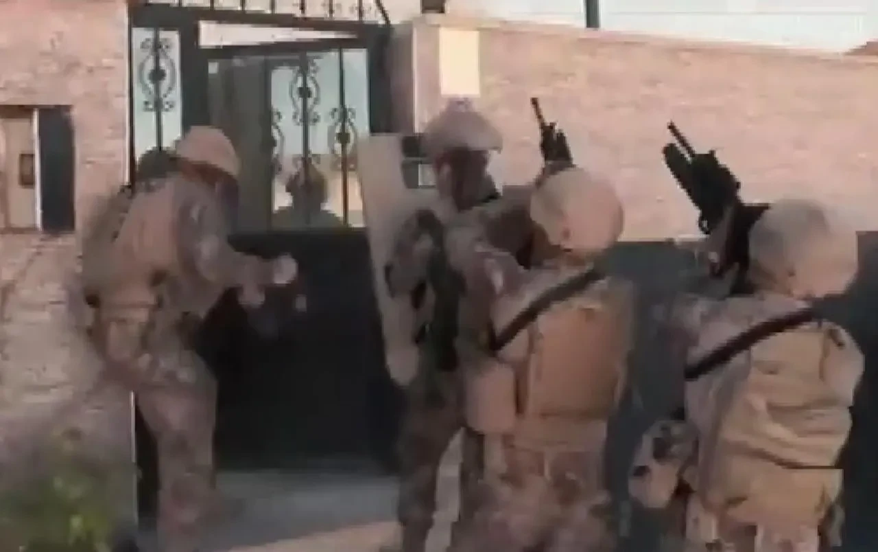 Gaziantep’te narkotik operasyonunda 3 şüpheli tutuklandı ve metamfetamin ele geçirildi