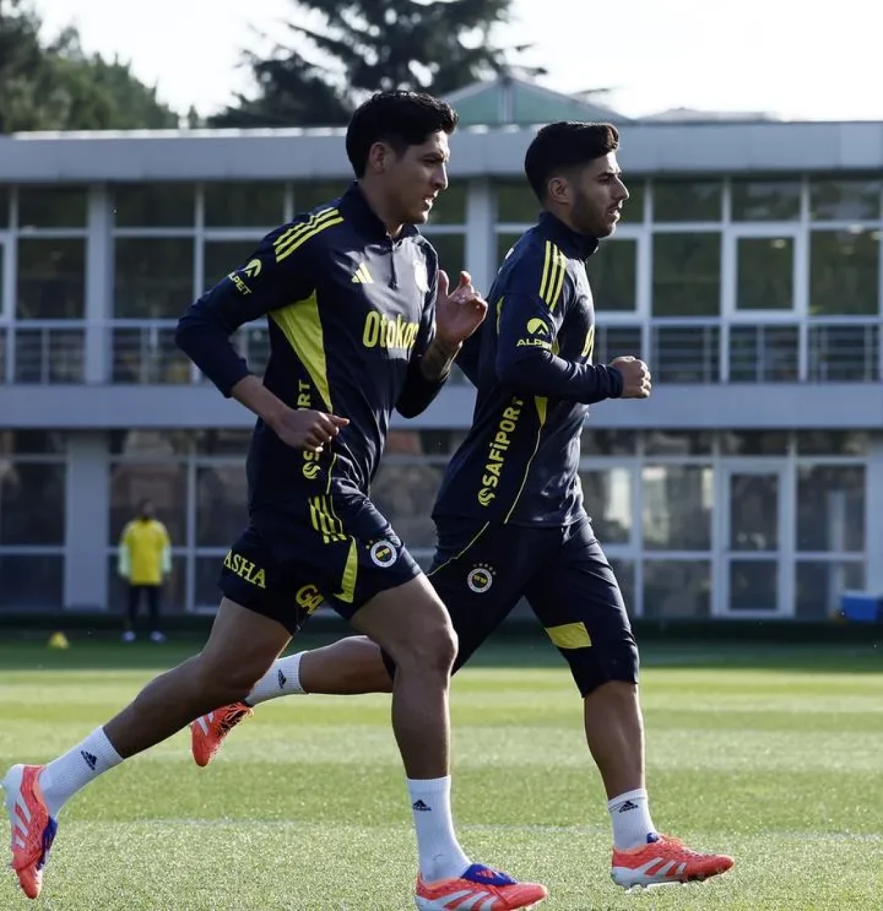 Fenerbahçe Fatih Karagümrük maçına hazırlıklarını sürdürdü