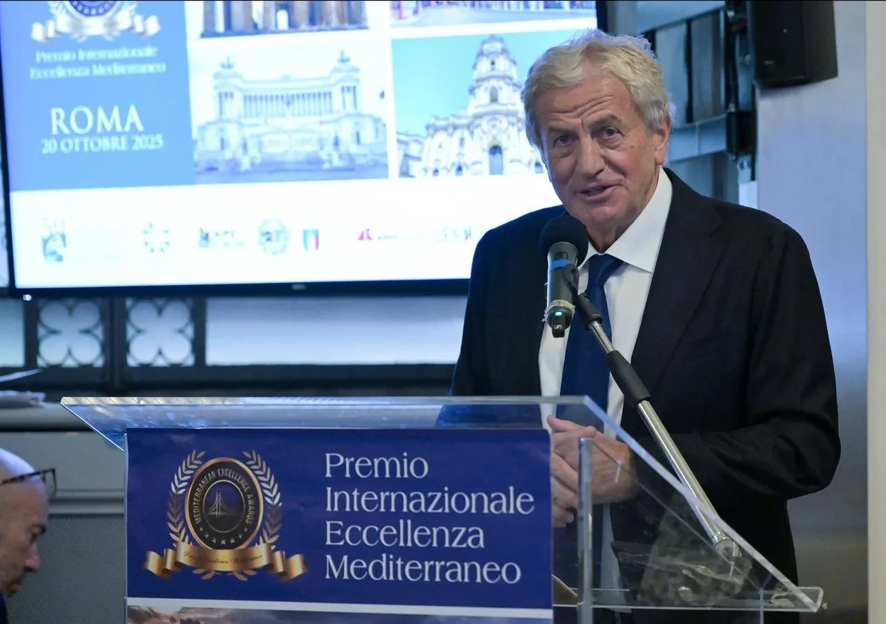 Kenan Yıldız, Servet Yardımcı ve Jose Mourinho roma'da ödül aldı