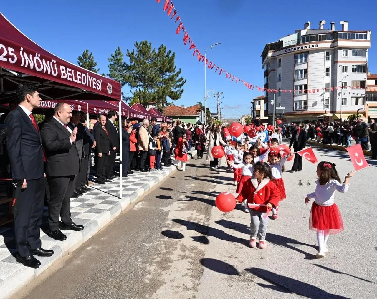 İnönü ilçesinde 102. Cumhuriyet Bayramı coşkuyla kutlandı