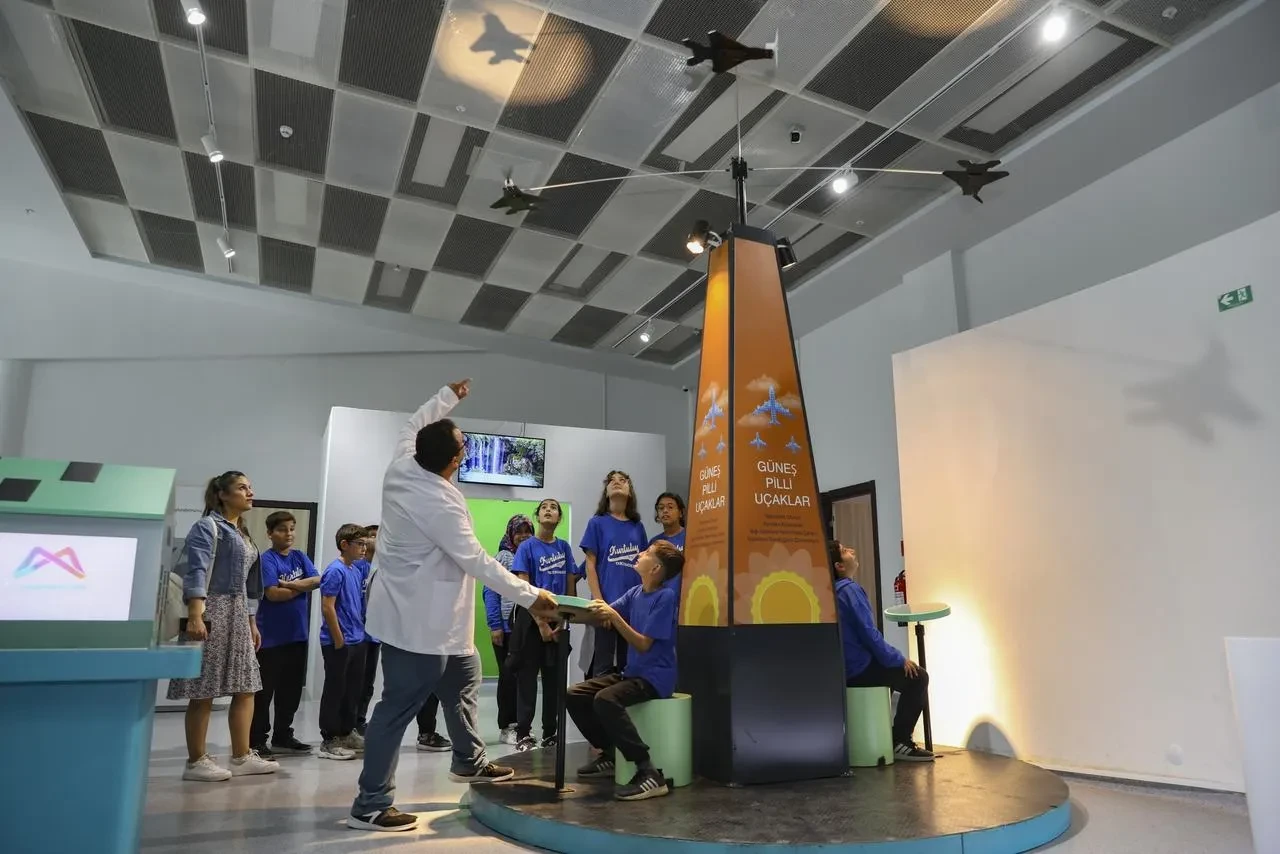 Mersin'deki Mercan Bilim Merkezi çocuklara iklim bilinci aşılıyor