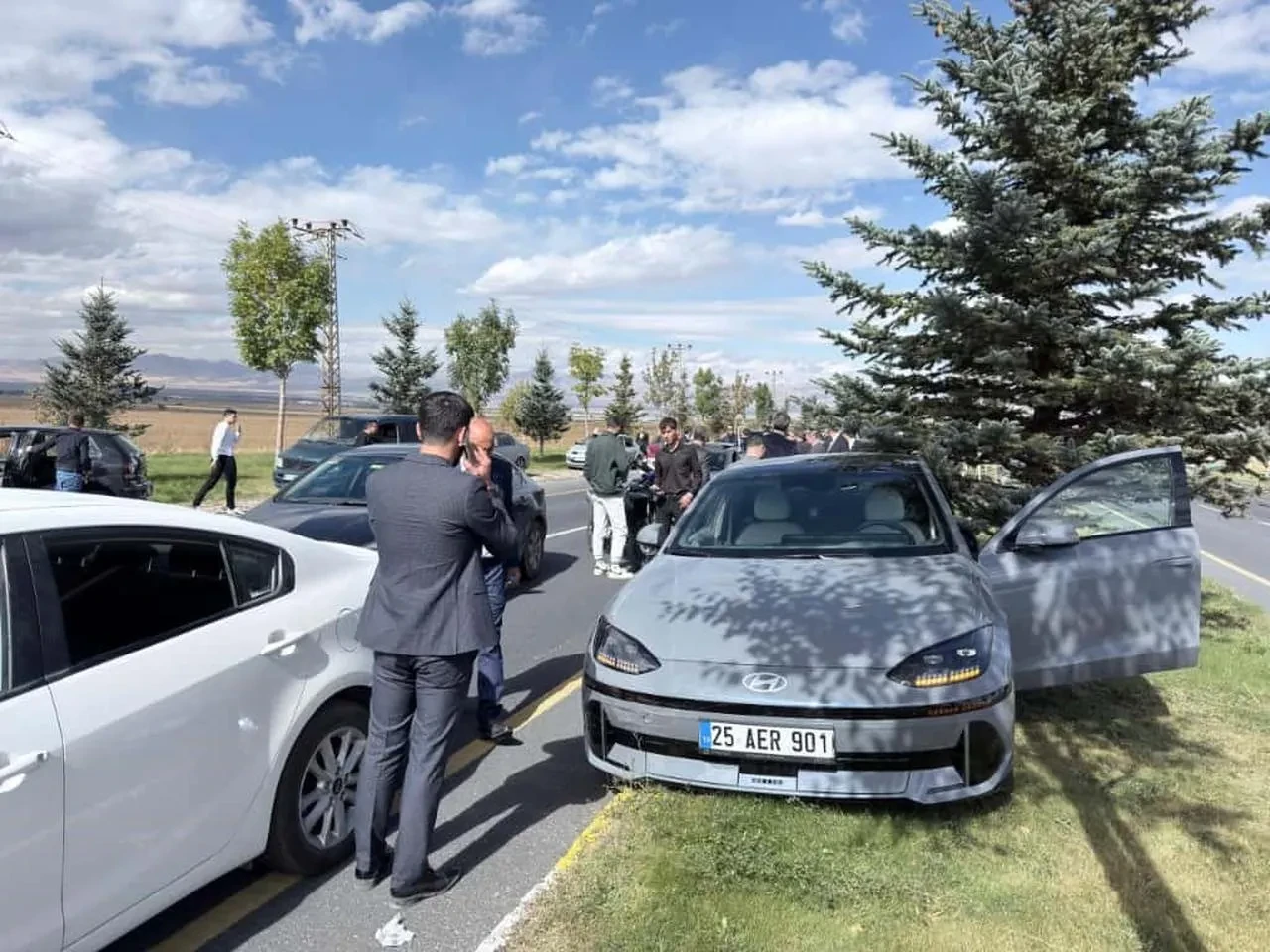 Anahtar Parti Konvoyunda Erzurum'da trafik kazası meydana geldi