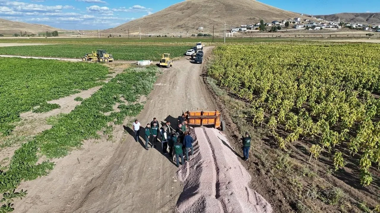 Demirözü'nde DSİ tarafından arazi toplulaştırma çalışmaları devam ediyor