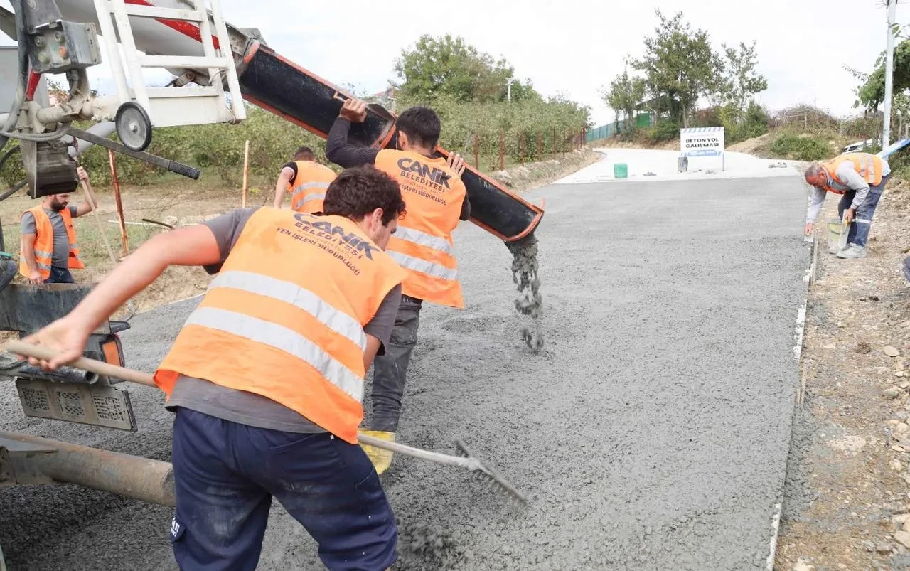Canik Belediyesi yeni yollarla ulaşım ağını güçlendiriyor
