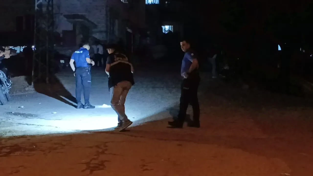 Kahramanmaraş'ta asker eğlencesinde silahlı kavga çıktı 6 yaralı