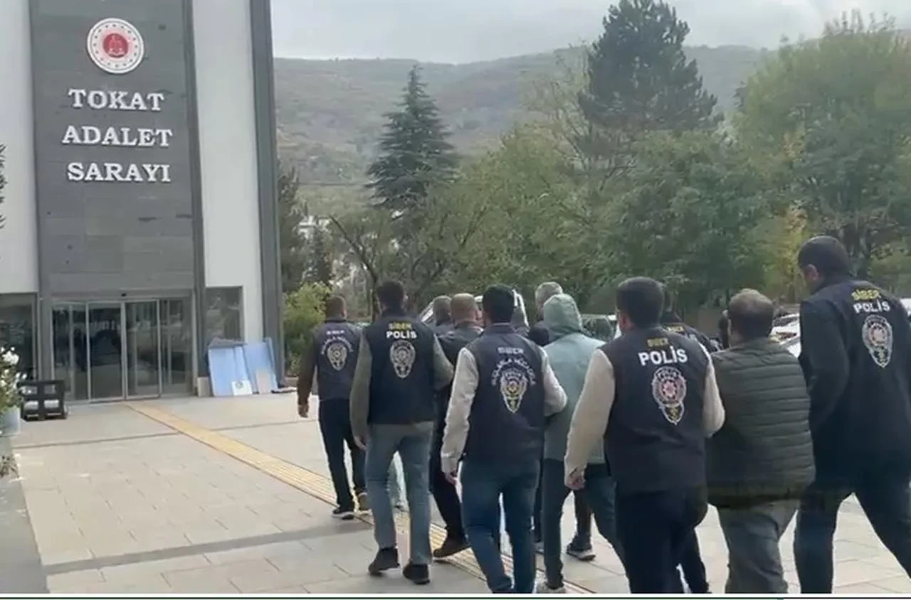 Tokat'ta yasa dışı bahis ve dolandırıcılık operasyonunda 5 kişi tutuklandı