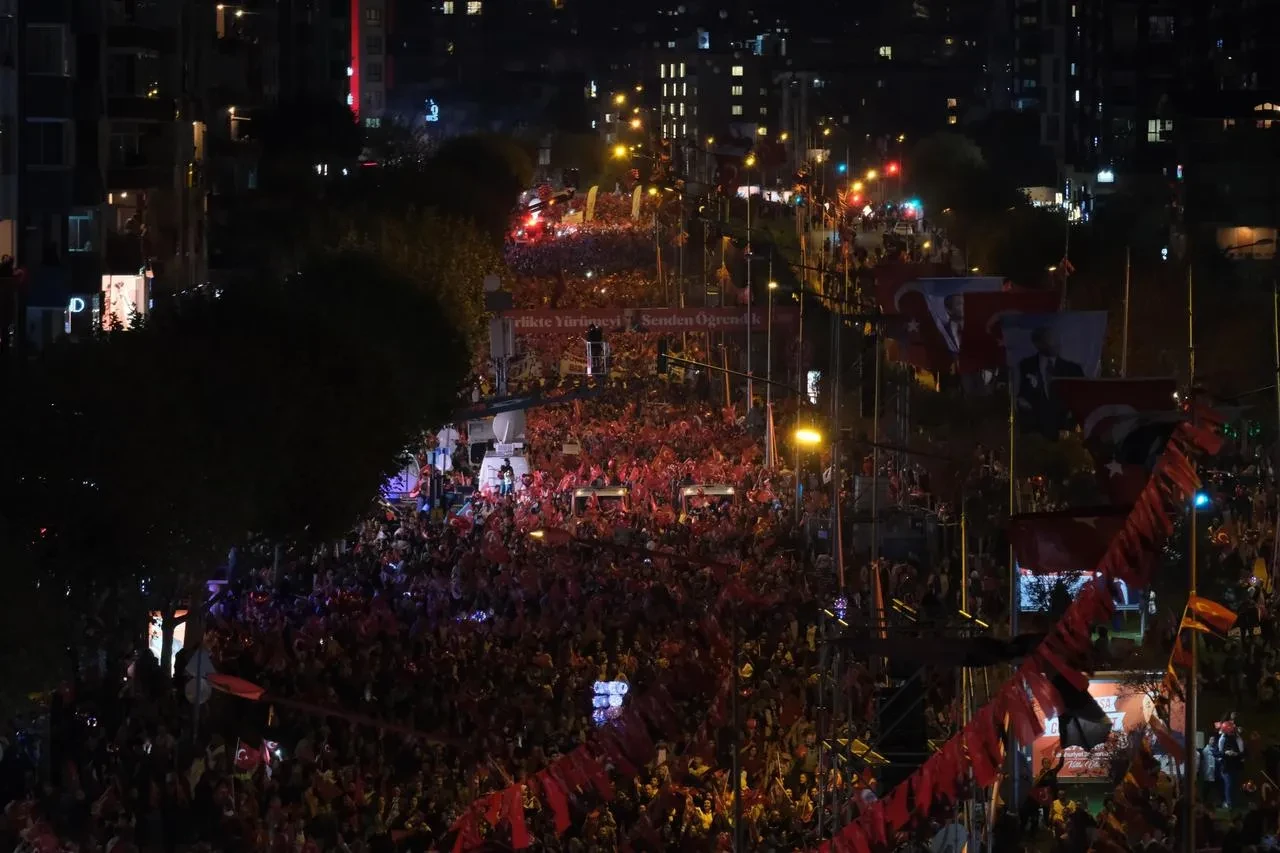 Bursa'da Cumhuriyet Yürüyüşü Edis ile coşkuya dönüşecek