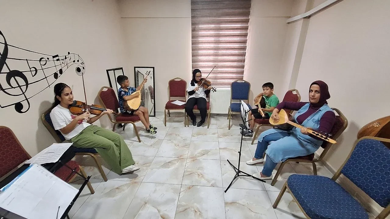 Şanlıurfa Büyükşehir Belediyesi gençleri kültür ve sanat etkinliklerinde buluşturuyor