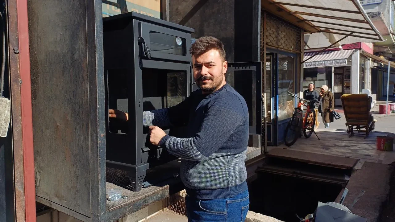 Kayseri'de soğuk hava soba satışlarını artırdı