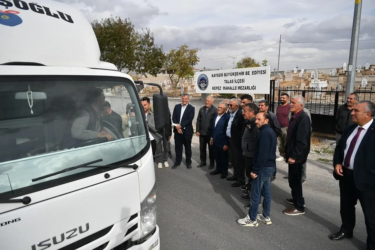 Büyükkılıç Talas’ta kırsal mahallelerde yatırımları inceledi