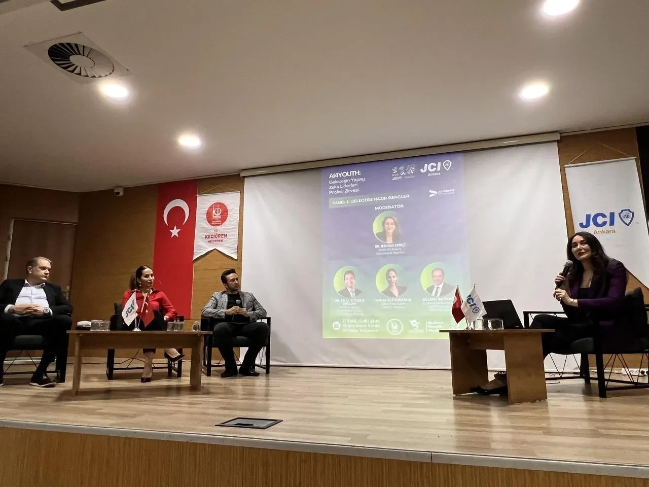 Keçiören Belediyesi ve JCI Ankara genç liderleri zirvede buluşturdu