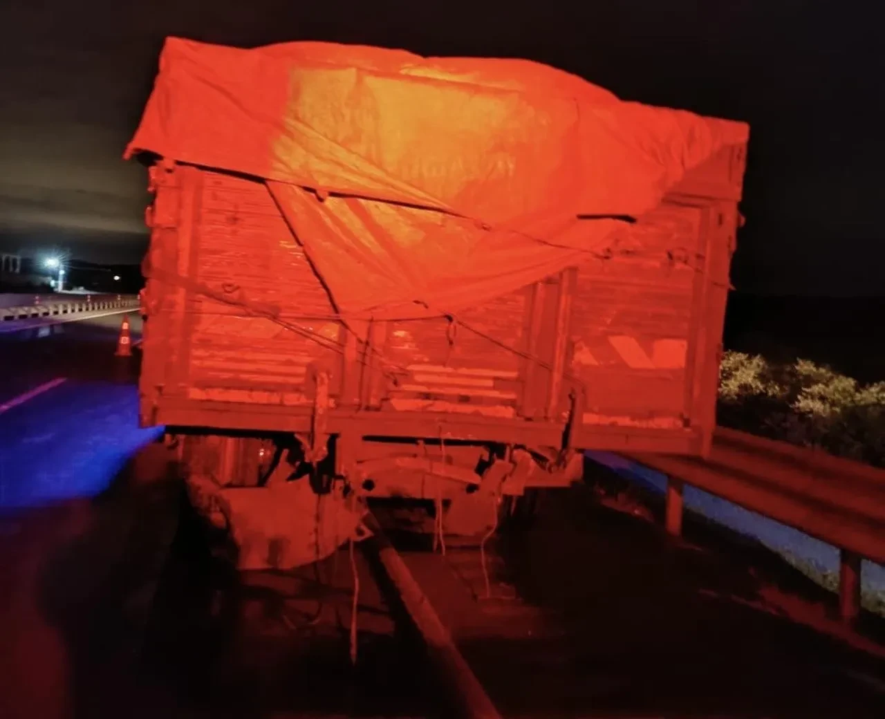 Gaziantep’te kamyonet kamyona çarptı: 1 ölü, 1 ağır yaralı