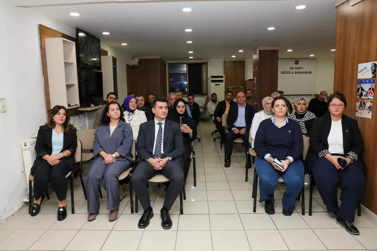 Düzce Belediye Başkanı Faruk Özlü kente kalıcı eserler kazandırıyor