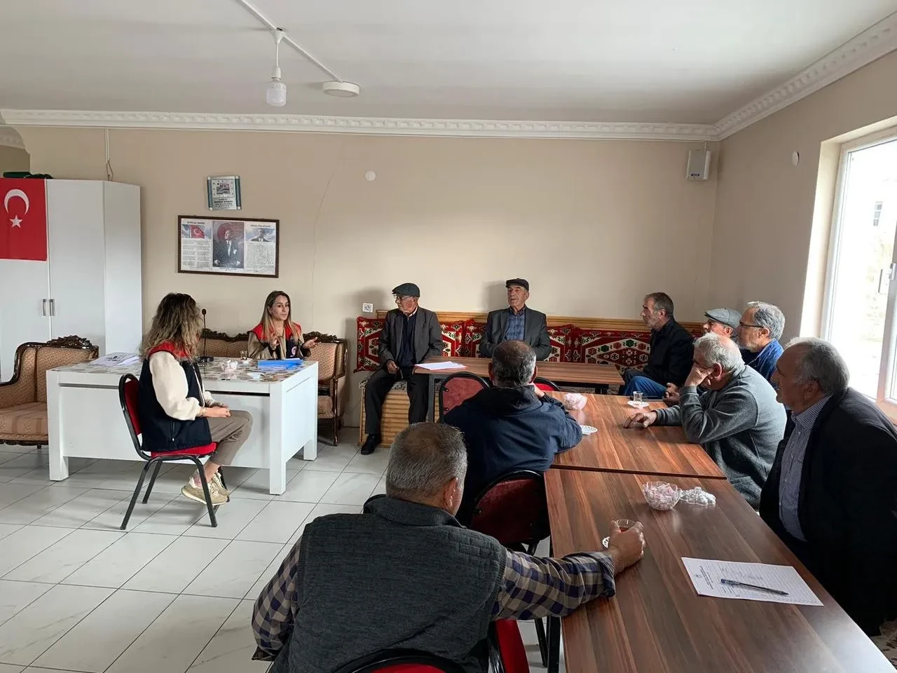 Kars’ta çiftçilere kuraklık ve iklim değişikliği eğitimi verildi