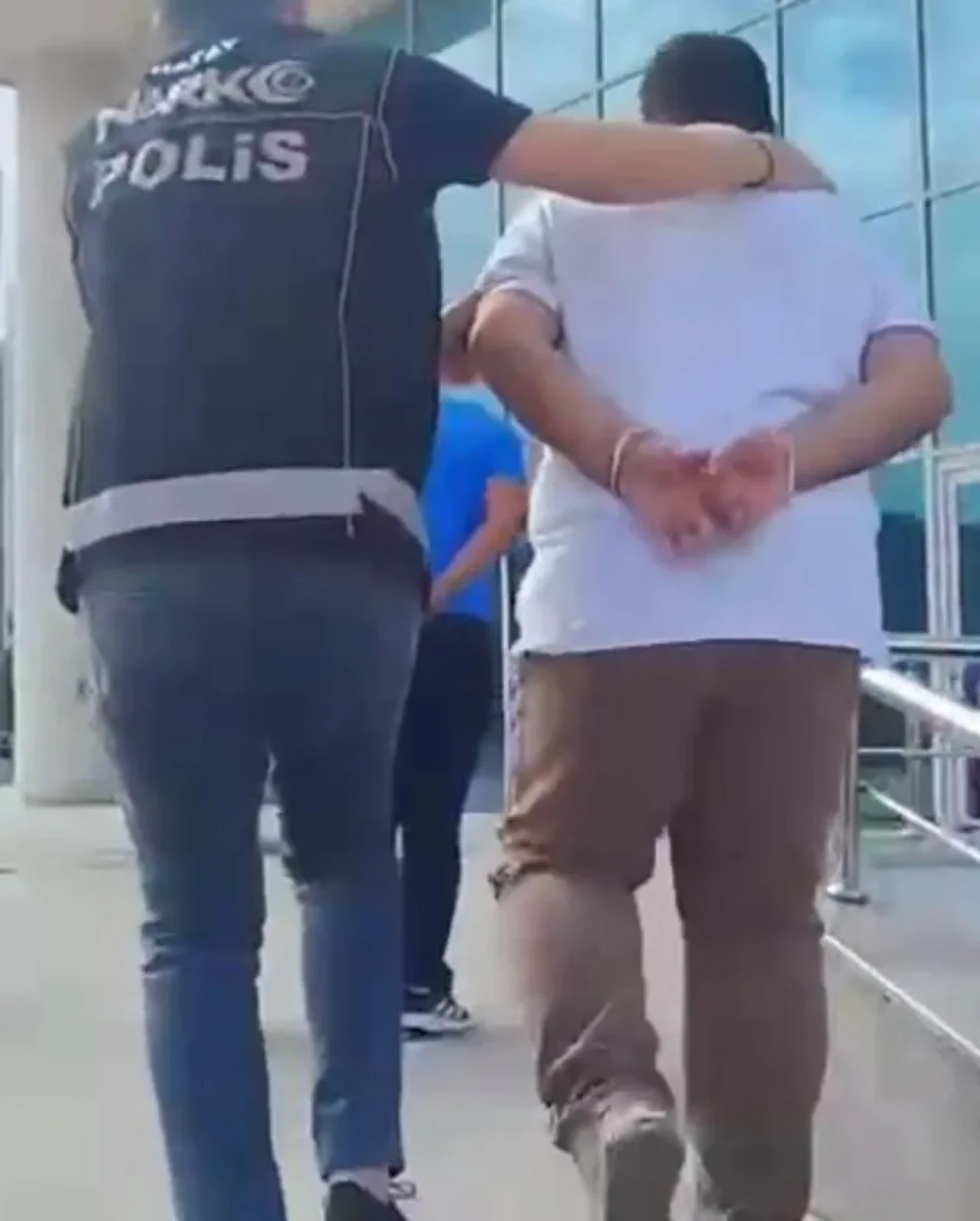 İskenderun'da uyuşturucu operasyonunda 2 kişi tutuklandı