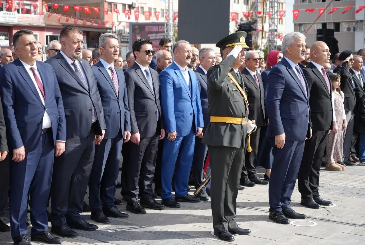 Kırıkkale'de Cumhuriyetin 102. yıl dönümü törenle kutlandı