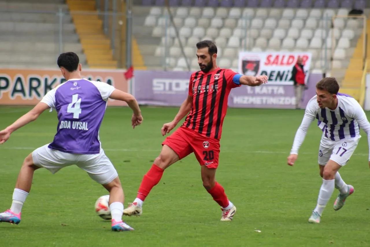 Denizli İdmanyurdu Afyonspor'u deplasmanda 2-1 mağlup etti