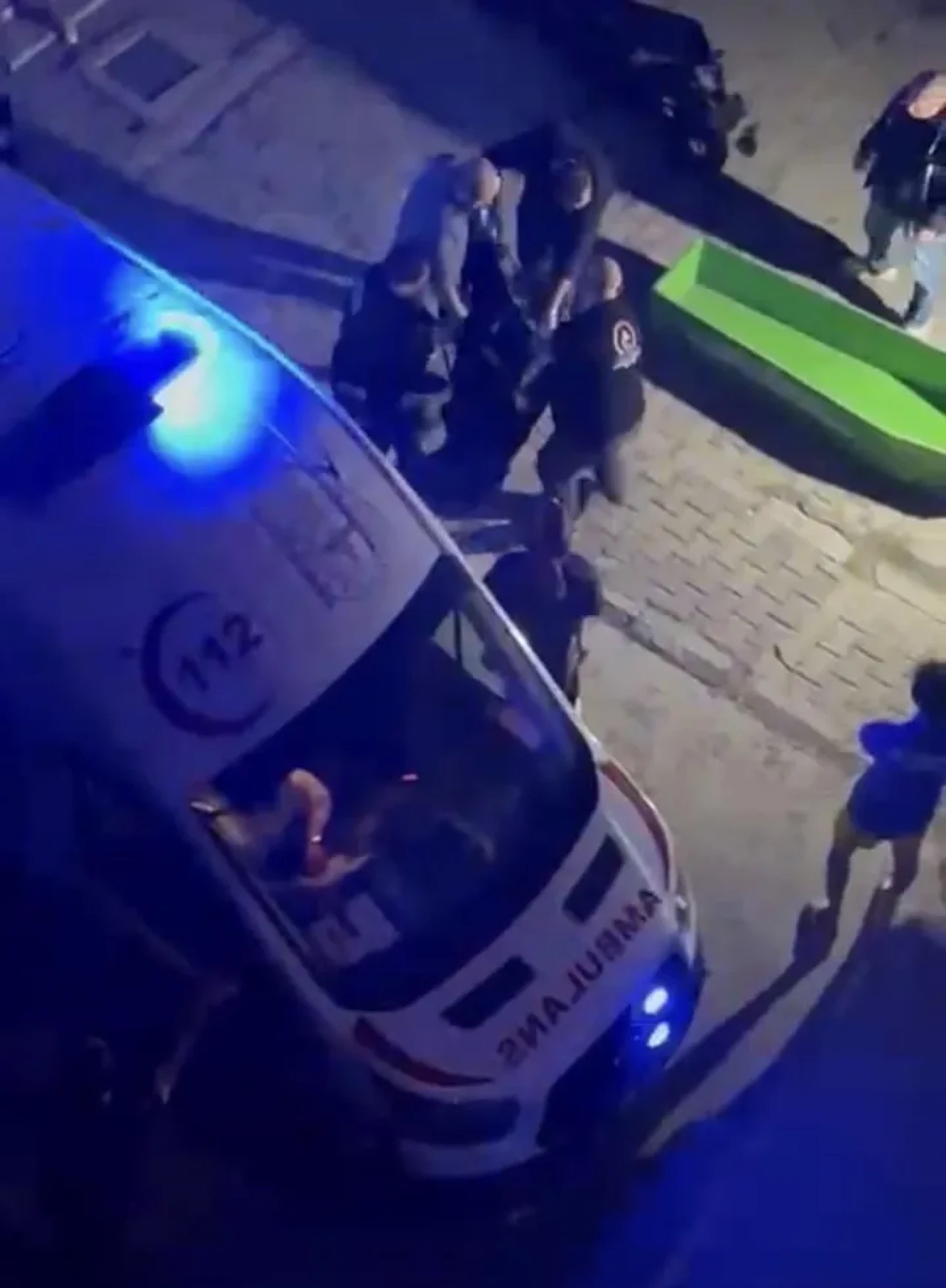 Düzce'de genç adam evinde silahla intihar etti