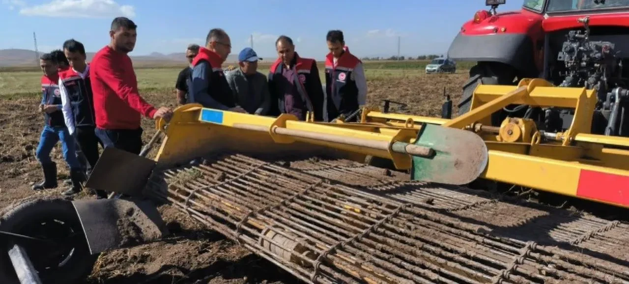 Bayburt’ta patates hasadı başladı üreticiler yoğun mesaide