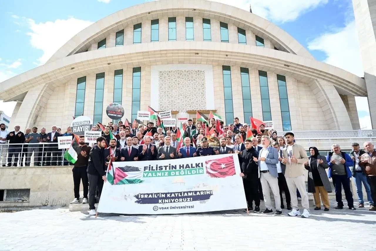 Uşak Üniversitesi’nde Gazze ve Filistin için dua programı düzenlendi